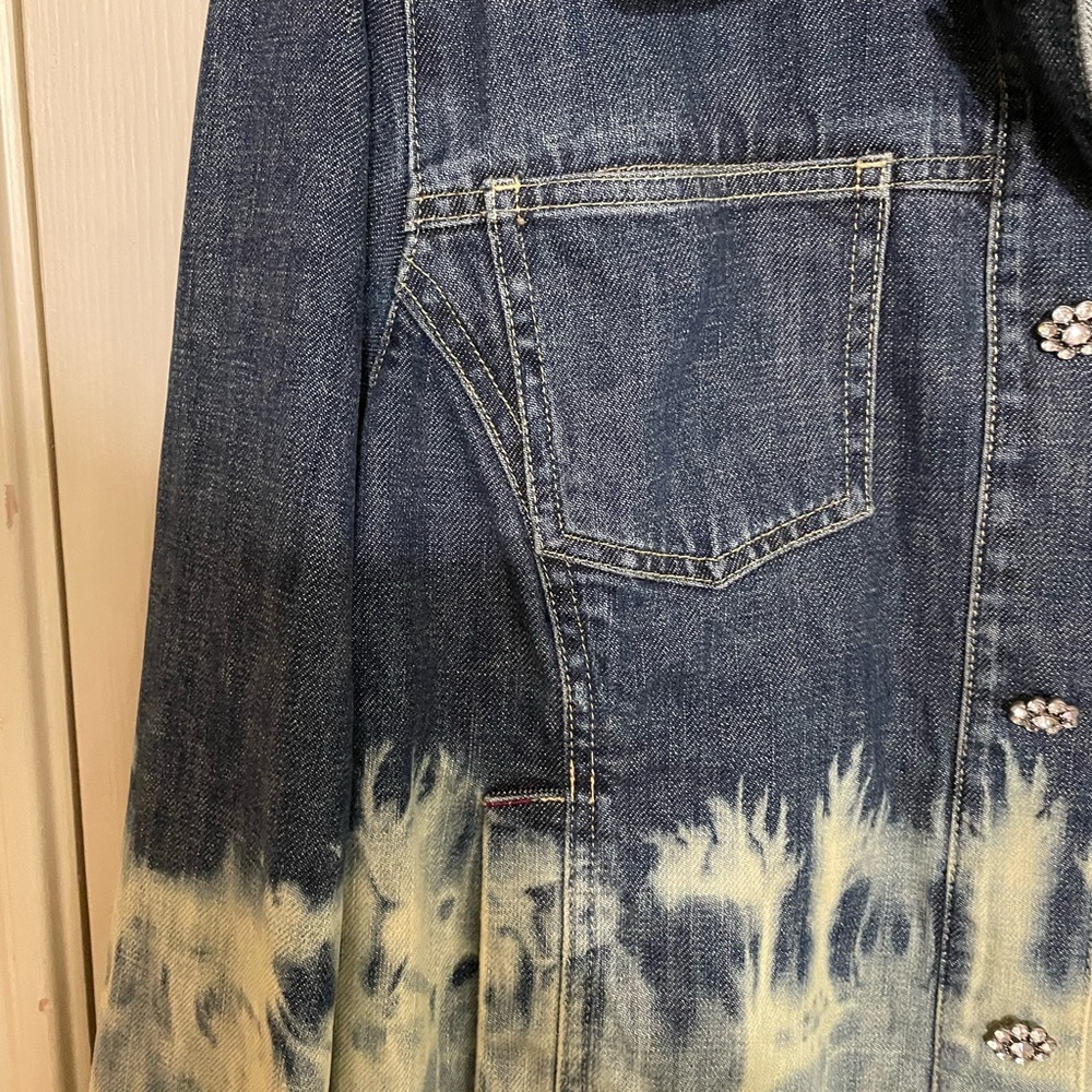Acid Washed Jean Jacket - Picture 5 of 5